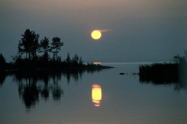 Une nuit sur le lac Ladoga. - Sputnik Afrique