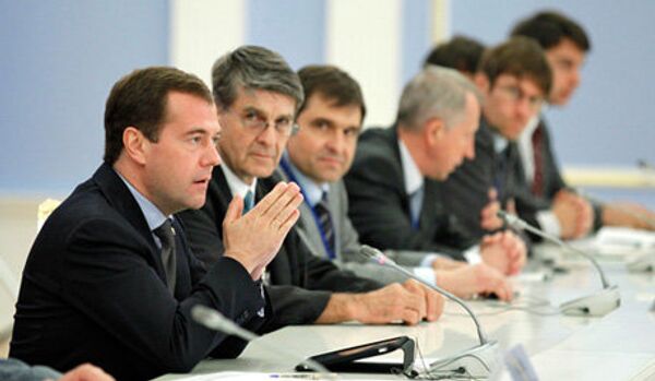 M. Medvedev a promis un soutien multilatéral aux chercheurs - Sputnik Afrique