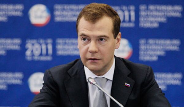 Medvedev n'exclut pas de se mettre à la tête d'un parti politique - Sputnik Afrique