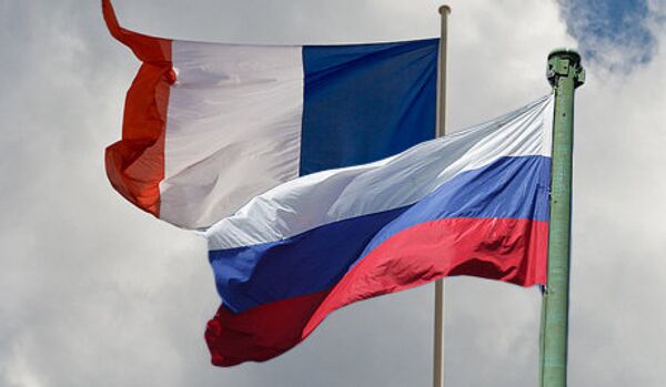 Les ministres des Affaires étrangères russe et français répondent aux questions des journalistes - Sputnik Afrique