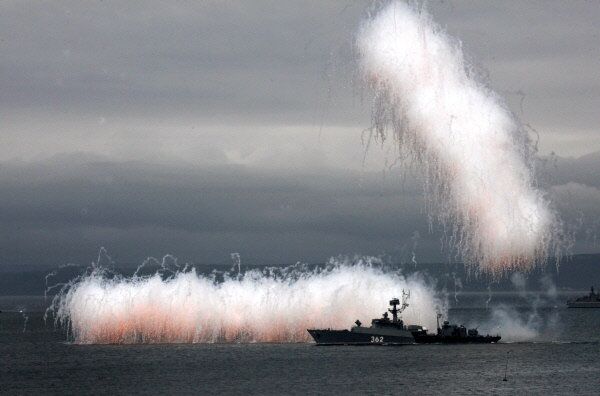 Bâtiment de lutte anti-sous-marine lors de la célébration de la Journée de la Marine à Vladivostok. - Sputnik Afrique