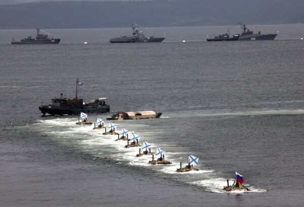 Débarquement à bord de véhicules amphibie blindés. Vladivostok. - Sputnik Afrique