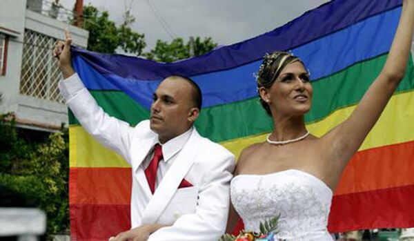 Un mariage homosexuel en tant que cadeau à Fidel Castro - Sputnik Afrique
