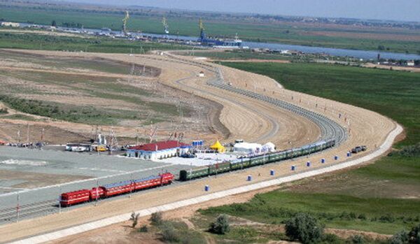 Transports: Moscou et Astana veulent rejoindre le projet de couloir Chine-Baltique - Sputnik Afrique