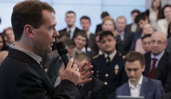 Medvedev prône la modernisation - Sputnik Afrique