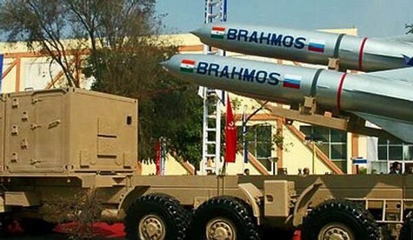 Le missile BrahMos en service dans l’armée indienne - Sputnik Afrique