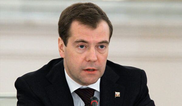 Meeting/Moscou: Medvedev pas d'accord avec les slogans - Sputnik Afrique