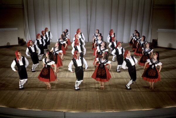 Le ballet d’Etat d’Igor Moïsseïev a été fondé en 1937. Sur la photo: Aragonaise, 1966 - Sputnik Afrique