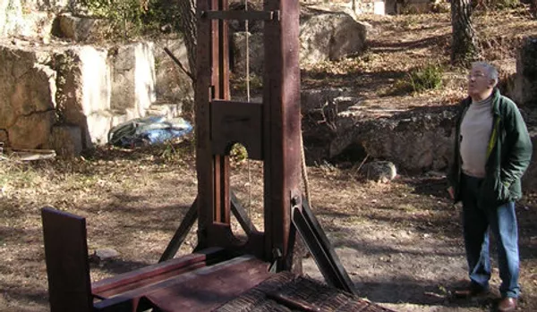 France : vente aux enchères d'instruments de torture et d'exécution - Sputnik Afrique