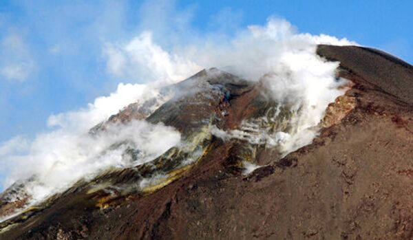 Le volcan Etna s'est à nouveau réveillé - Sputnik Afrique