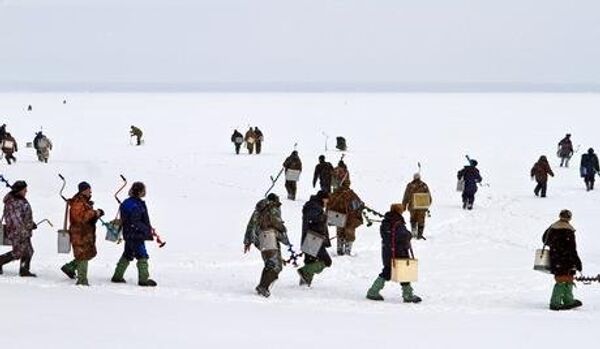 Sakhaline : 675 pêcheurs libérés de la captivité des glaces - Sputnik Afrique
