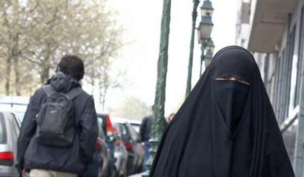 Burqa, drapeau de résistance islamique - Sputnik Afrique