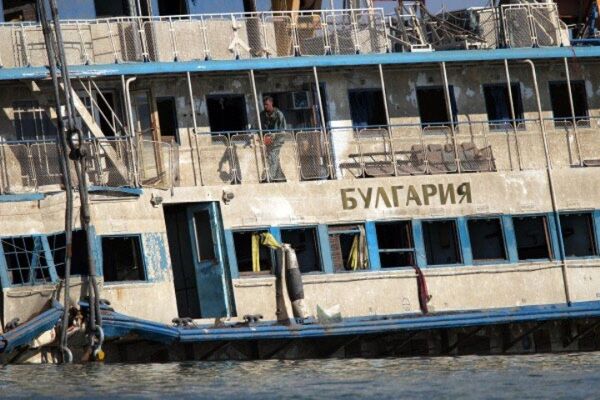 10 juillet 2011, un navire de croisière, le Boulgaria, sombre dans la Volga, au Tatarstan, une république de Russie centrale, faisant ainsi 122 morts. - Sputnik Afrique