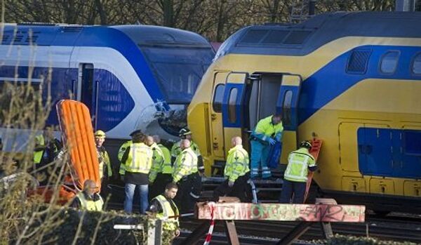 Pays-Bas : 136 blessés dans une collision entre deux trains - Sputnik Afrique
