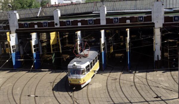 Novossibirsk : un tram fantôme percute 5 véhicules - Sputnik Afrique