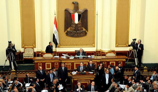 Le parlement de l'Egypte suspend ses activités - Sputnik Afrique