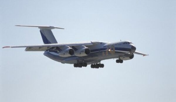 Un deuxième avion Il-76 part pour l'Indonésie - Sputnik Afrique