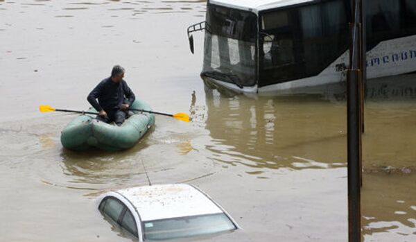 Géorgie : les inondations à Tbilissi ont fait 5 morts et près de 30 blessés - Sputnik Afrique