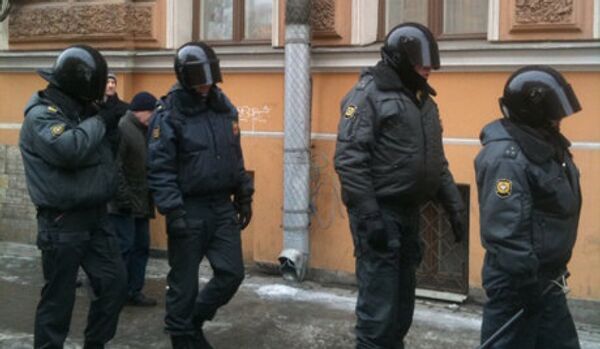 Saint-Pétersbourg : la police a dispersé une manifestation de jouets - Sputnik Afrique