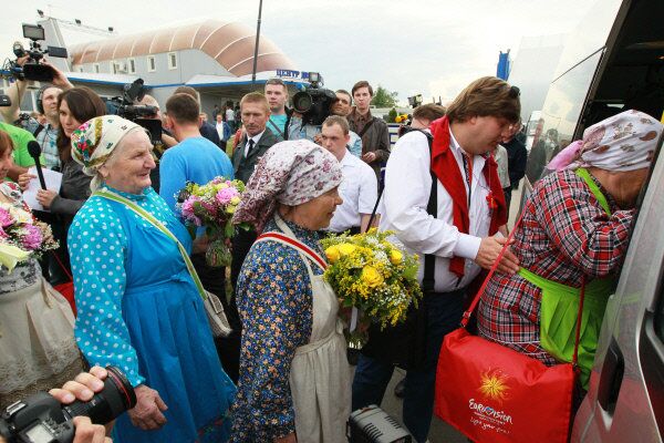 Les Buranovskiye Babushki sont rentrées en Russie - Sputnik Afrique