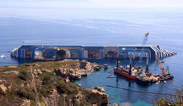 Italie : les travaux de démontage du navire Costa Concordia ont commencé - Sputnik Afrique