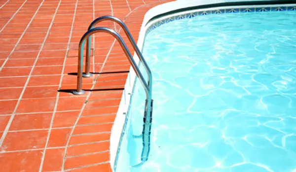 Piscines - Sputnik Afrique