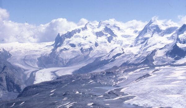 Des alpinistes se sont tués dans les montagnes en Suisse - Sputnik Afrique