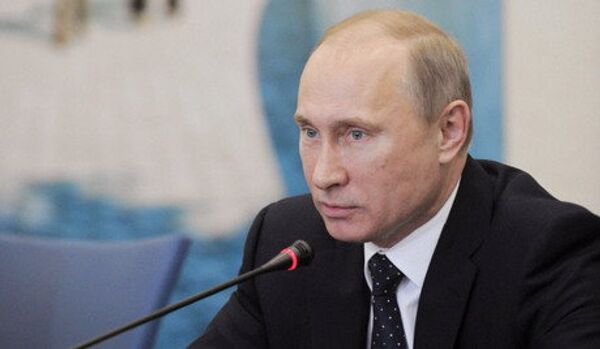 Poutine a écouté les rapports du sauvetage et s'est envolé à Guelendjik - Sputnik Afrique