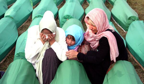 Srebrenica : 520 victimes du massacre enterrées - Sputnik Afrique