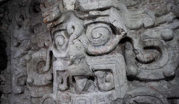 Découverte d'un temple Maya (Vidéo) - Sputnik Afrique