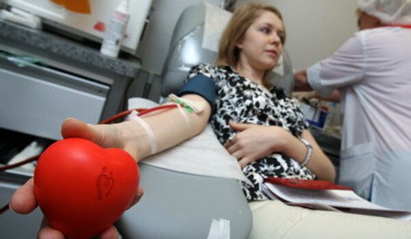 Le don de sang rajeunit le corps et aide contre dépression - Sputnik Afrique