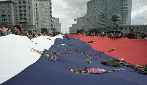 Moscou : un meeting en mémoire de la répression du coup d’État en août 1991 - Sputnik Afrique