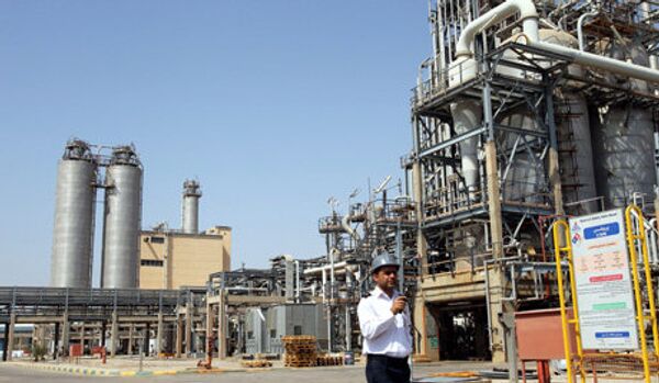 L’embargo pétrolier fera grimper les prix (ministre iranien) - Sputnik Afrique