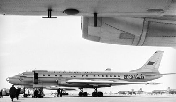 L’avion de ligne soviétique à réaction Tu-104 - Sputnik Afrique