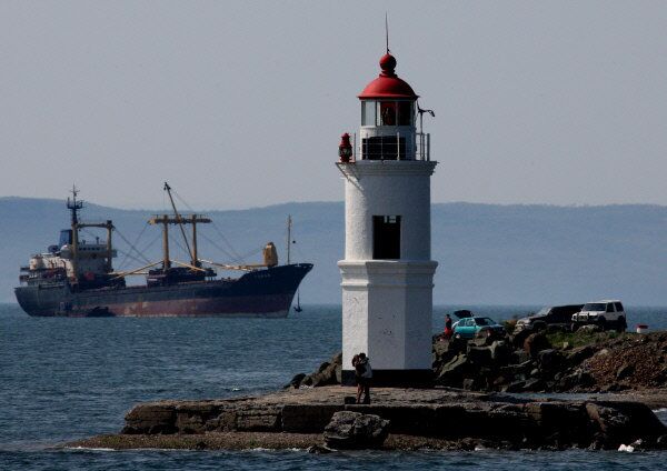 La ville est intimement liée avec la mer et la marine. Vladivostok vit littéralement de la mer et de tout ce qui y est associé. - Sputnik Afrique