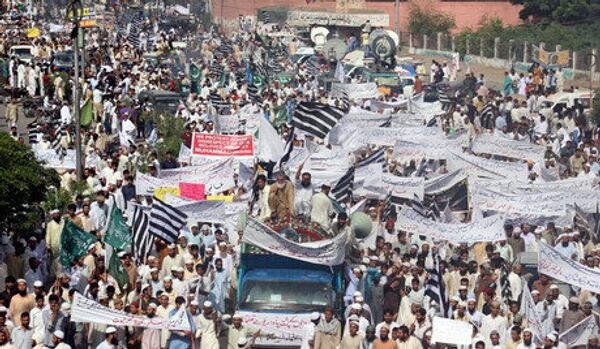 Pakistan : 16 morts lors des manifestations contre le film Innocence des Musulmans - Sputnik Afrique