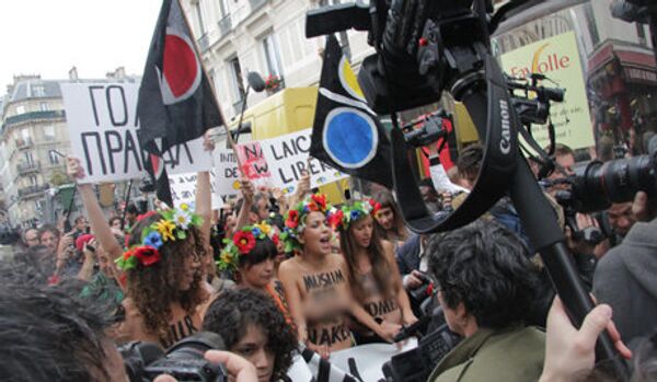 Les militantes de FEMEN sont payées pour se déshabiller - Sputnik Afrique