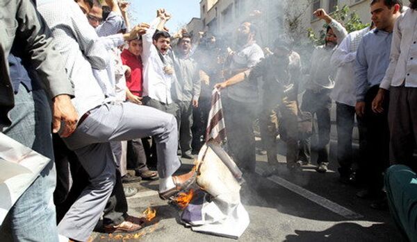 Manifestations devant l'Ambassade de France à Téhéran - Sputnik Afrique
