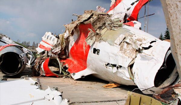 Les experts n'ont trouvé aucune trace d'explosif sur les débris de l'avion du président polonais - Sputnik Afrique