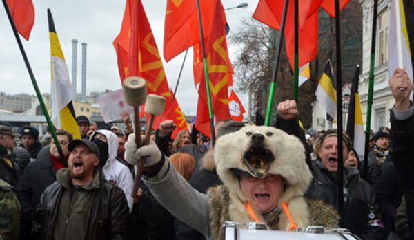 Moscou : les néo-nazis ont attaqué les anti-fascistes (médias) - Sputnik Afrique