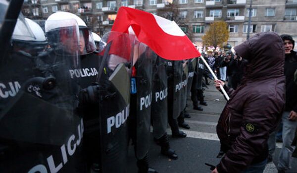 Affrontements entre les nationalistes et la police à Varsovie - Sputnik Afrique