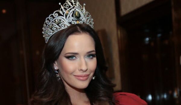 Miss Terre : « Ma Russie est un pays misérable et déchiré » - Sputnik Afrique