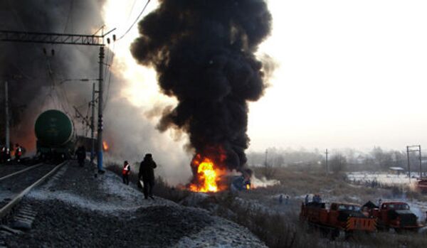 Un train a déraillé au Krasnodarski kraï prenant feu - Sputnik Afrique