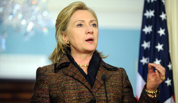 Hillary Clinton met bas les masques - Sputnik Afrique