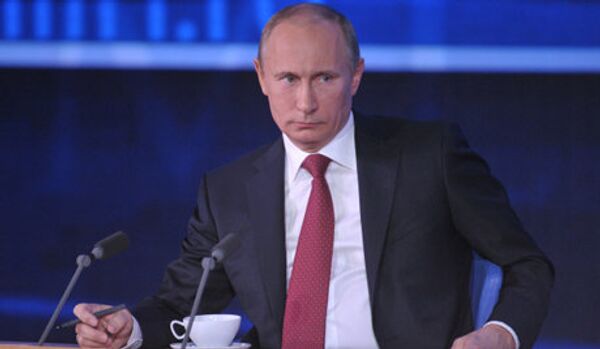 Vladimir Poutine face aux journalistes - Sputnik Afrique