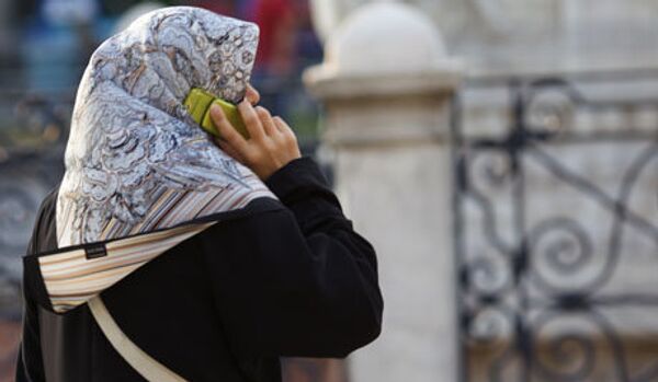 Bouchehr : les femmes russes touchent une prime pour le port du hijab - Sputnik Afrique
