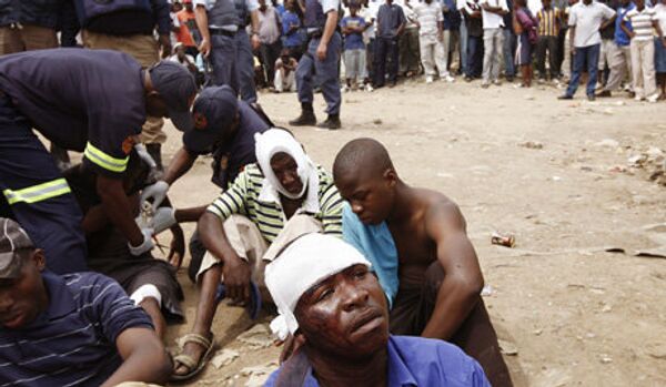 6 morts dans la lutte pour un emploi - Sputnik Afrique