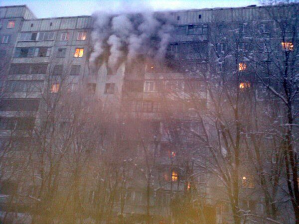 Deux personnes ont été tuées et huit, dont trois enfants, ont été blessées dans une explosion et un incendie d’un grand immeuble d’habitation à Novokuznetsk (région de Kemerovo). Les autorités ont ouvert une enquête en vertu de l'article « Mort causée par négligence ».Selon les premières informations, la cause de l'explosion et l'incendie qui l’a suivi seraient liés à l’imprudence lors de l’équipement à gaz. L’immeuble n’était pas gazéifié. - Sputnik Afrique