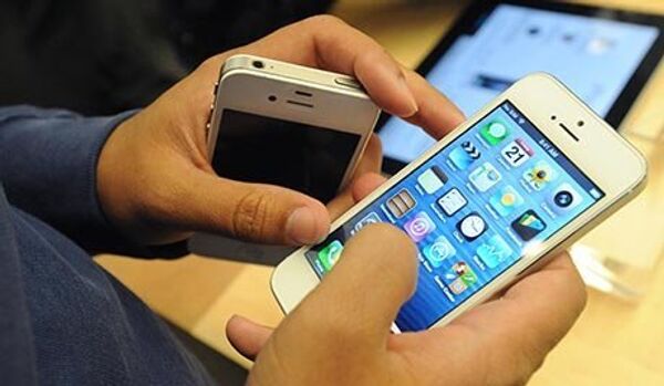 Apple lancera un iPhone en plastique - Sputnik Afrique