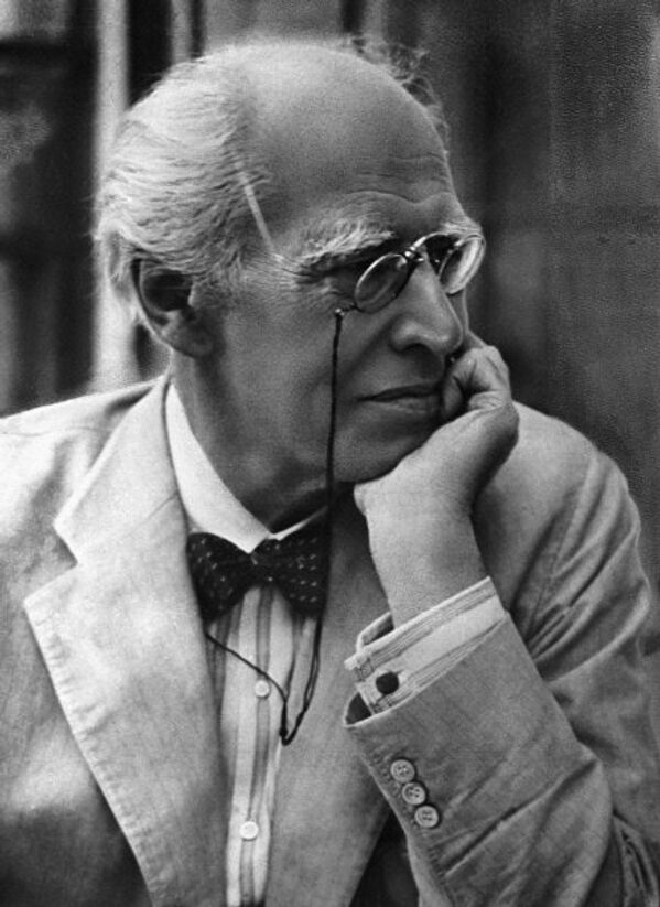 Le grand artiste Stanislavski est mort en 1938 mais il vit toujours dans nos coeurs. Des rues de Moscou, de Lipetsk, de Tcheliabinsk, d’Oufa, de Toula, de Kiev et de villes d’autres pays portent son nom. - Sputnik Afrique